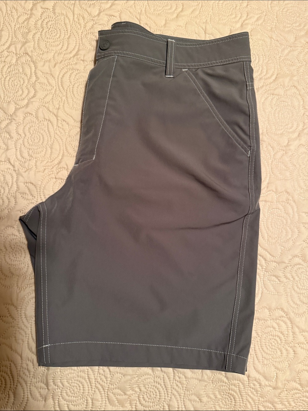 Ariat Men's Flat Front Performance Shorts in Charcoal Gray